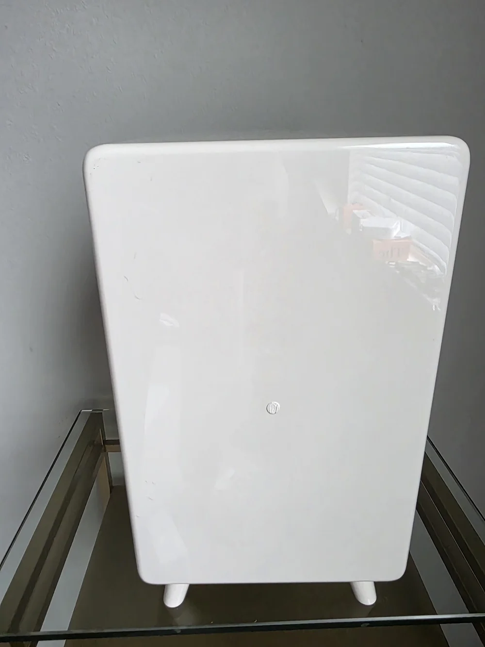 N/A compact white
